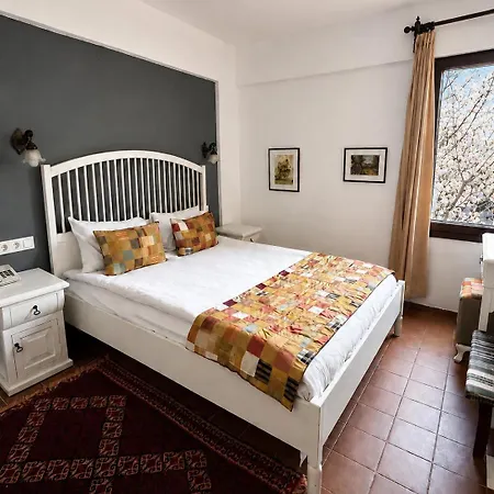 Kalehan Hotell