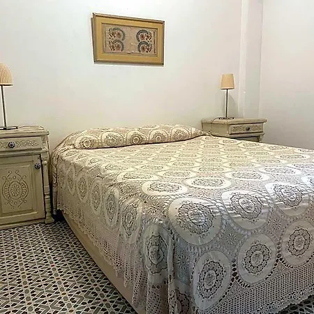 מלון Kalehan 2*
