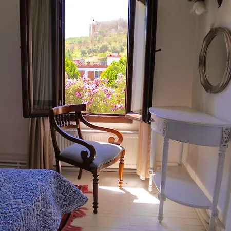 Kalehan Hotel 2*