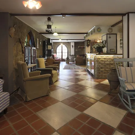 卡乐涵酒店 2* 塞尔丘克